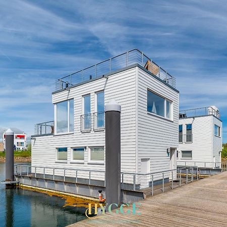 Schwimmendes Haus - An Bord Zwei 호텔 올페니츠 외부 사진