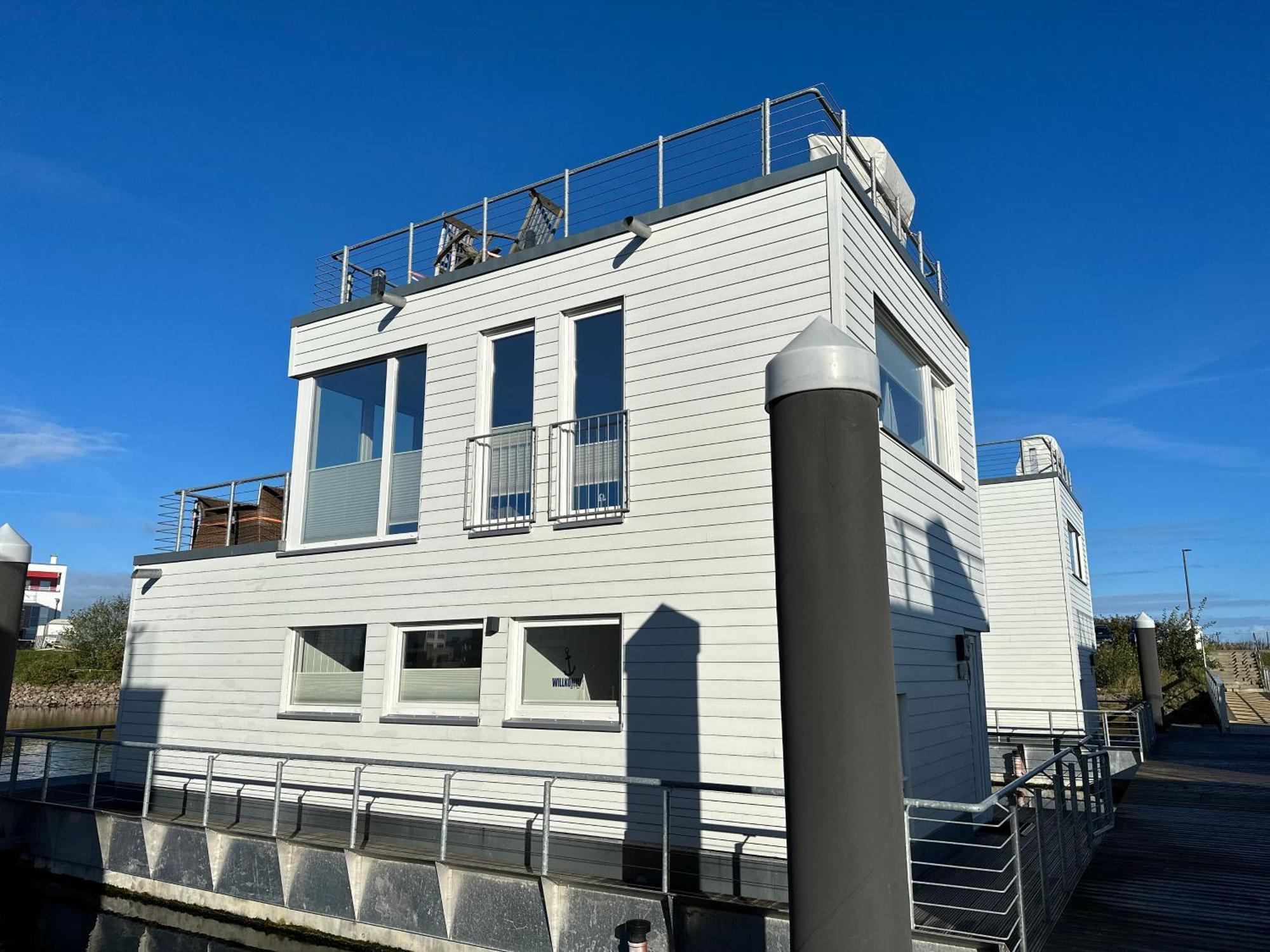 Schwimmendes Haus - An Bord Zwei 호텔 올페니츠 외부 사진